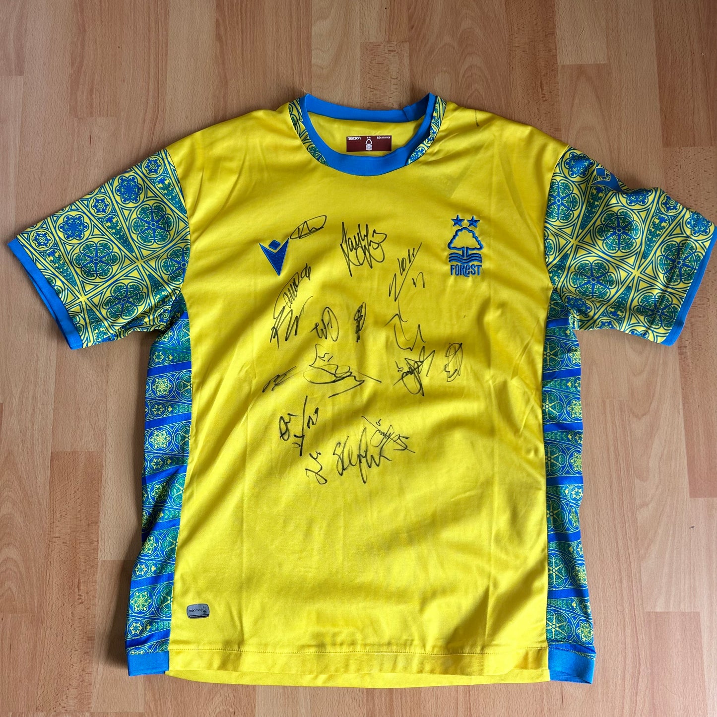 Squad Signed Nottingham Forest Away Shirt 2022/23 - Replica Shirt - 10+ Signatures